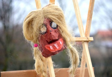 Užgavėnės prie Žaliūkių vėjo malūno: laikas vyti žiemą!