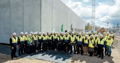 Šiauliuose oficialiai pradėtos naujojo apskrities policijos komisariato statybos – įkasta kapsulė