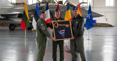 Padangės sargybą perėmė Prancūzijos ir Rumunijos naikintuvai